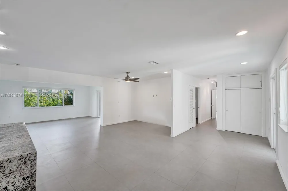4311 Hayes St, Hollywood, FL 33021