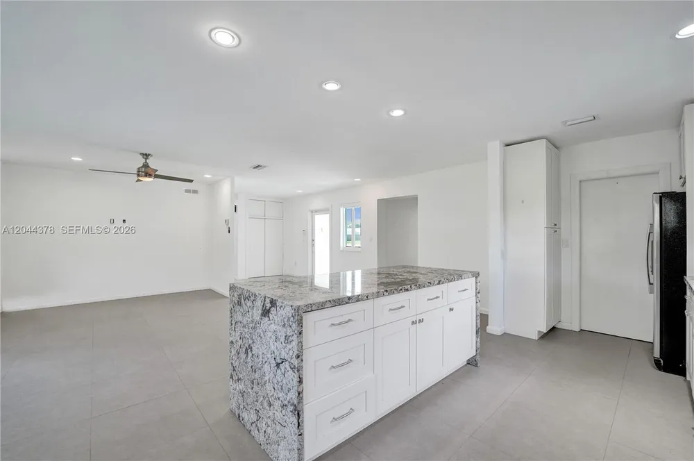 4311 Hayes St, Hollywood, FL 33021