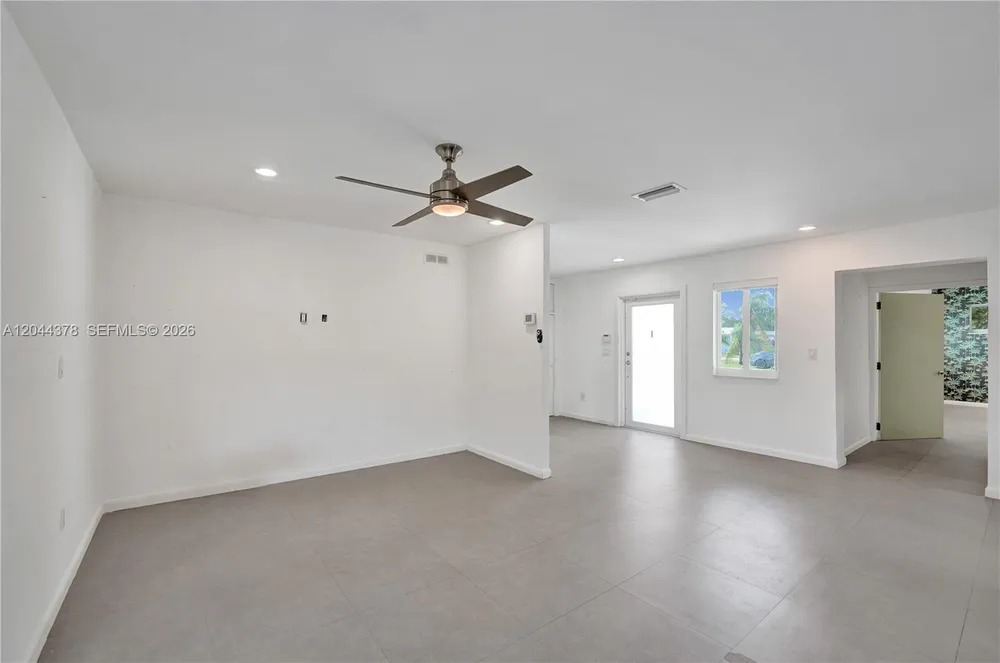 4311 Hayes St, Hollywood, FL 33021