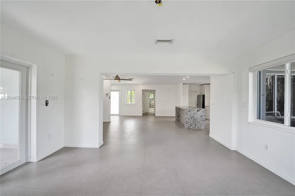 4311 Hayes St, Hollywood, FL 33021
