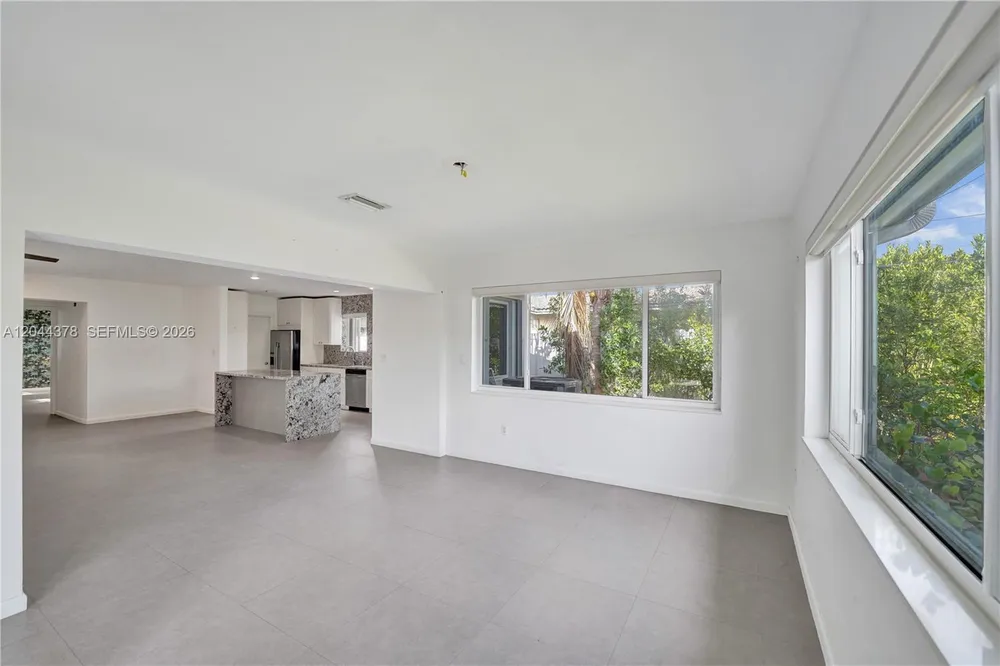 4311 Hayes St, Hollywood, FL 33021