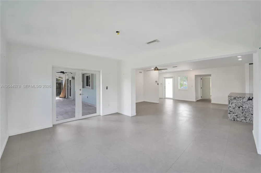 4311 Hayes St, Hollywood, FL 33021