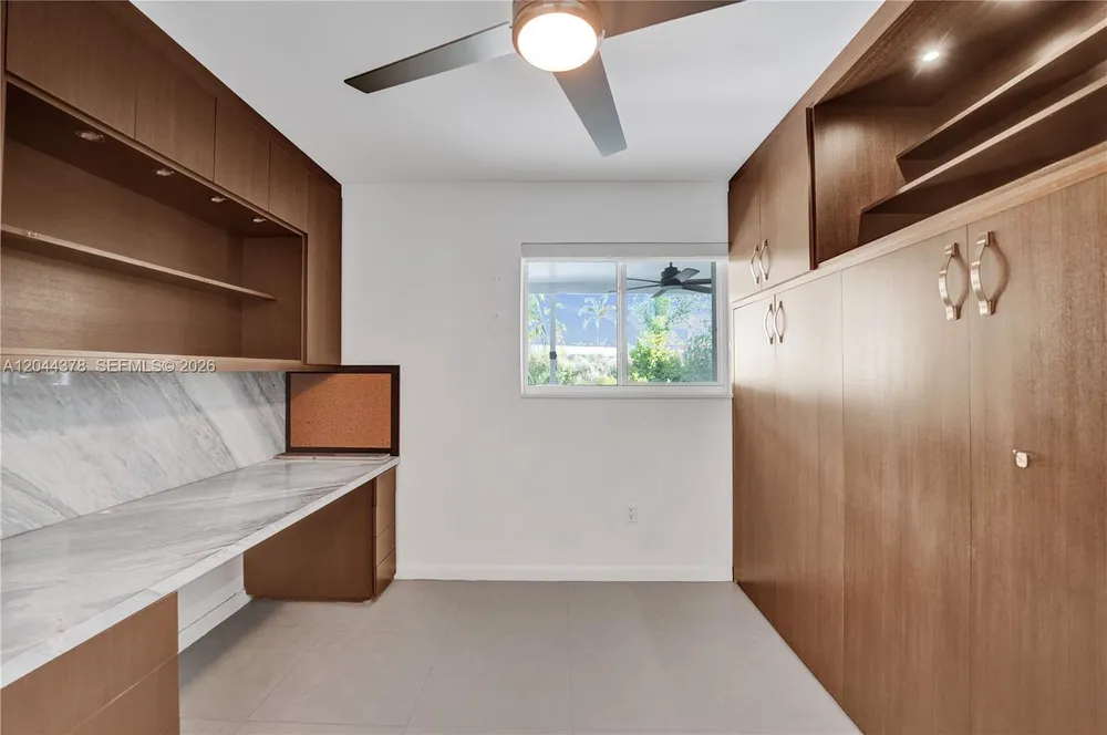 4311 Hayes St, Hollywood, FL 33021