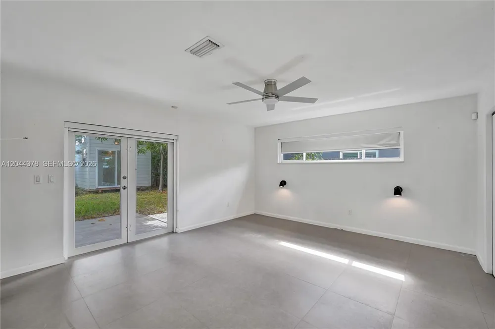 4311 Hayes St, Hollywood, FL 33021