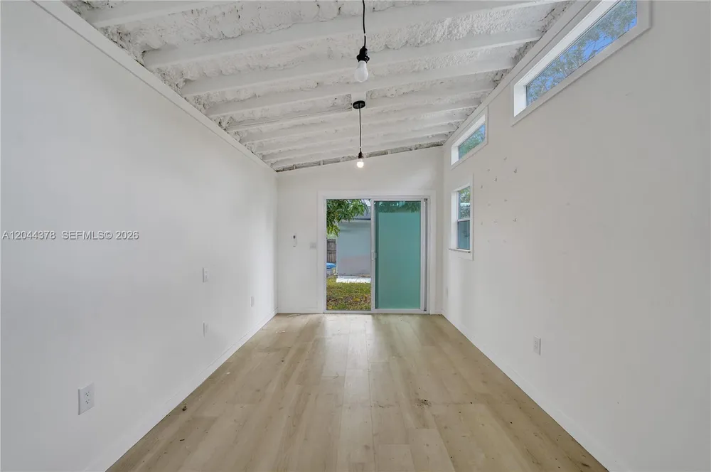 4311 Hayes St, Hollywood, FL 33021