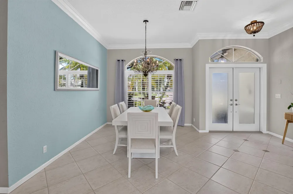1365 E Barwick Ranch Circle, Delray Beach, FL 33445
