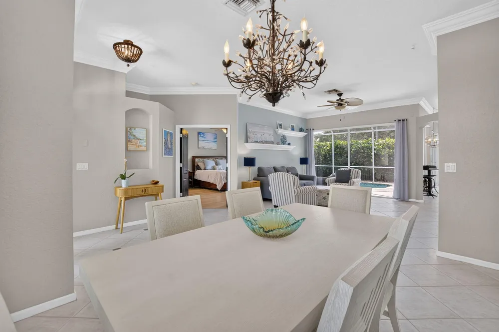 1365 E Barwick Ranch Circle, Delray Beach, FL 33445