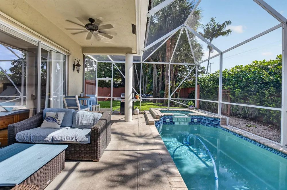 1365 E Barwick Ranch Circle, Delray Beach, FL 33445