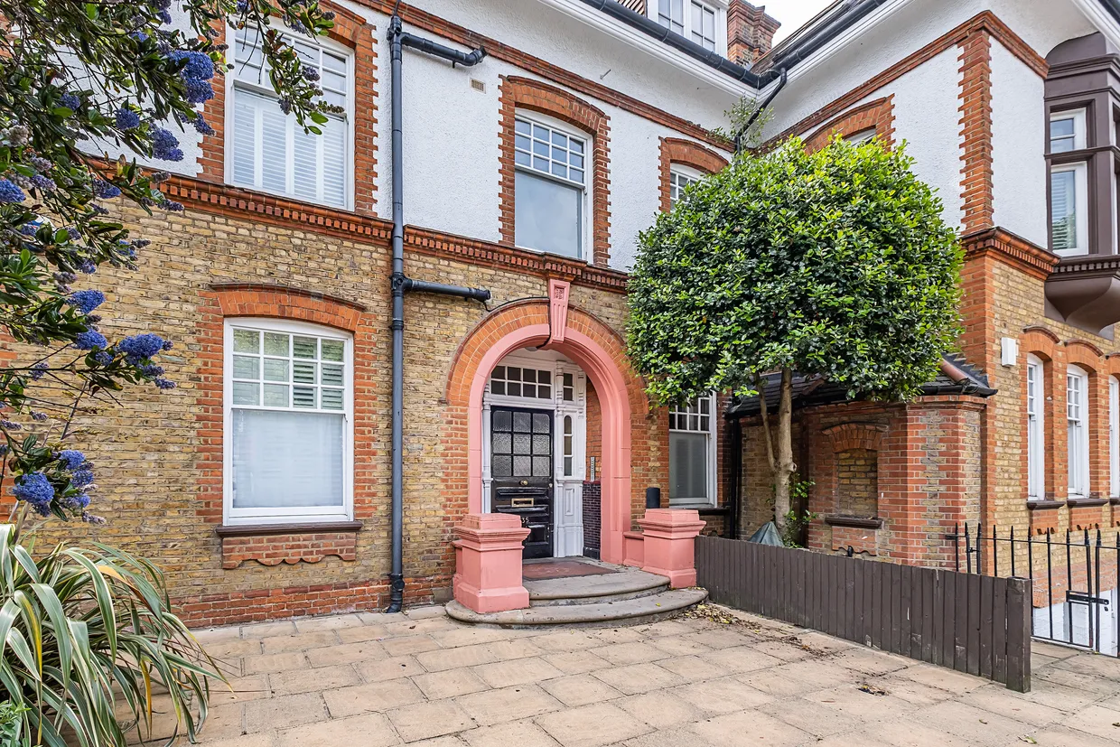 Upper Richmond Road, London, SW15 photo 16