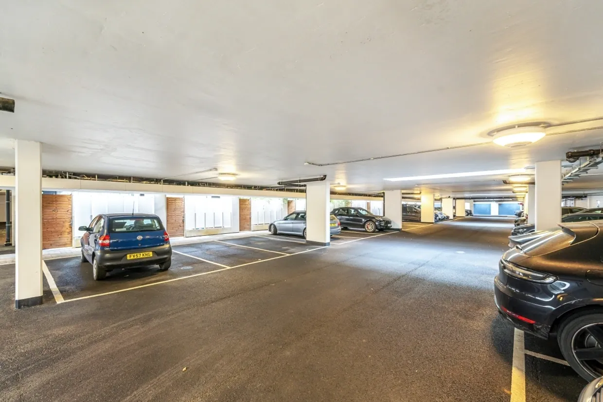 Gabriel Square St Albans AL1 photo 9