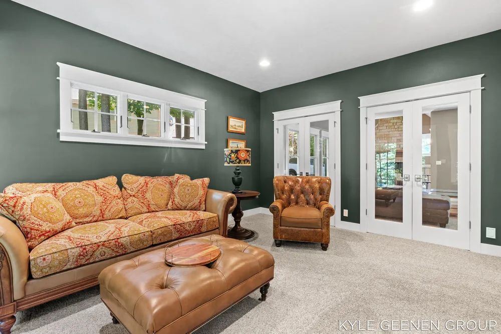 593 Old Macatawa Ct, Holland, MI 49423