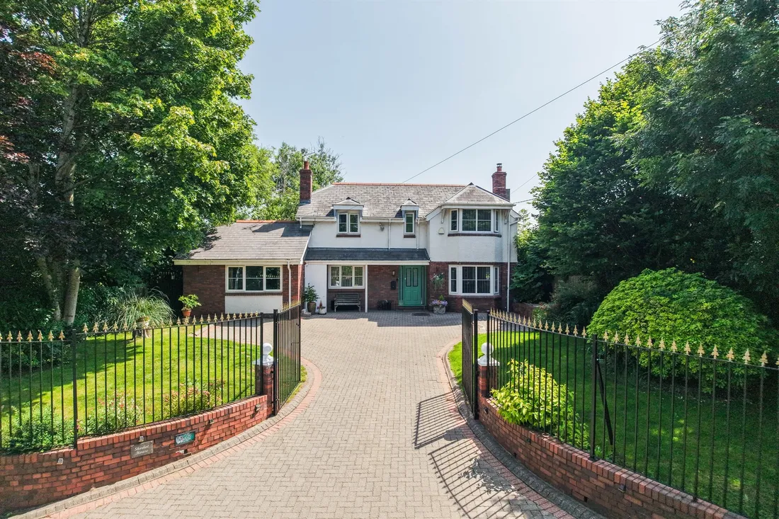 Property photo 32