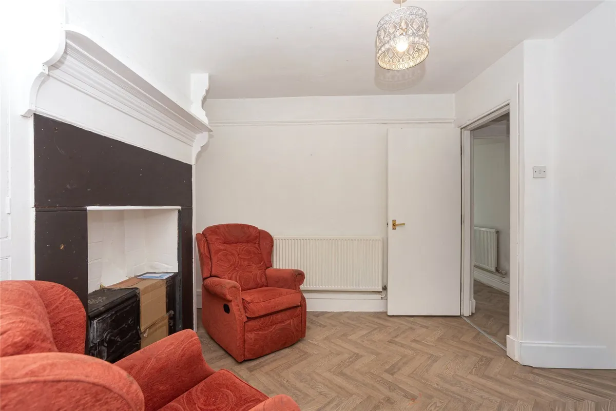 Lon Pobty, Bangor, Gwynedd, LL57