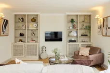 Strathearn Place, London