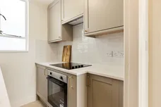 Strathearn Place, London
