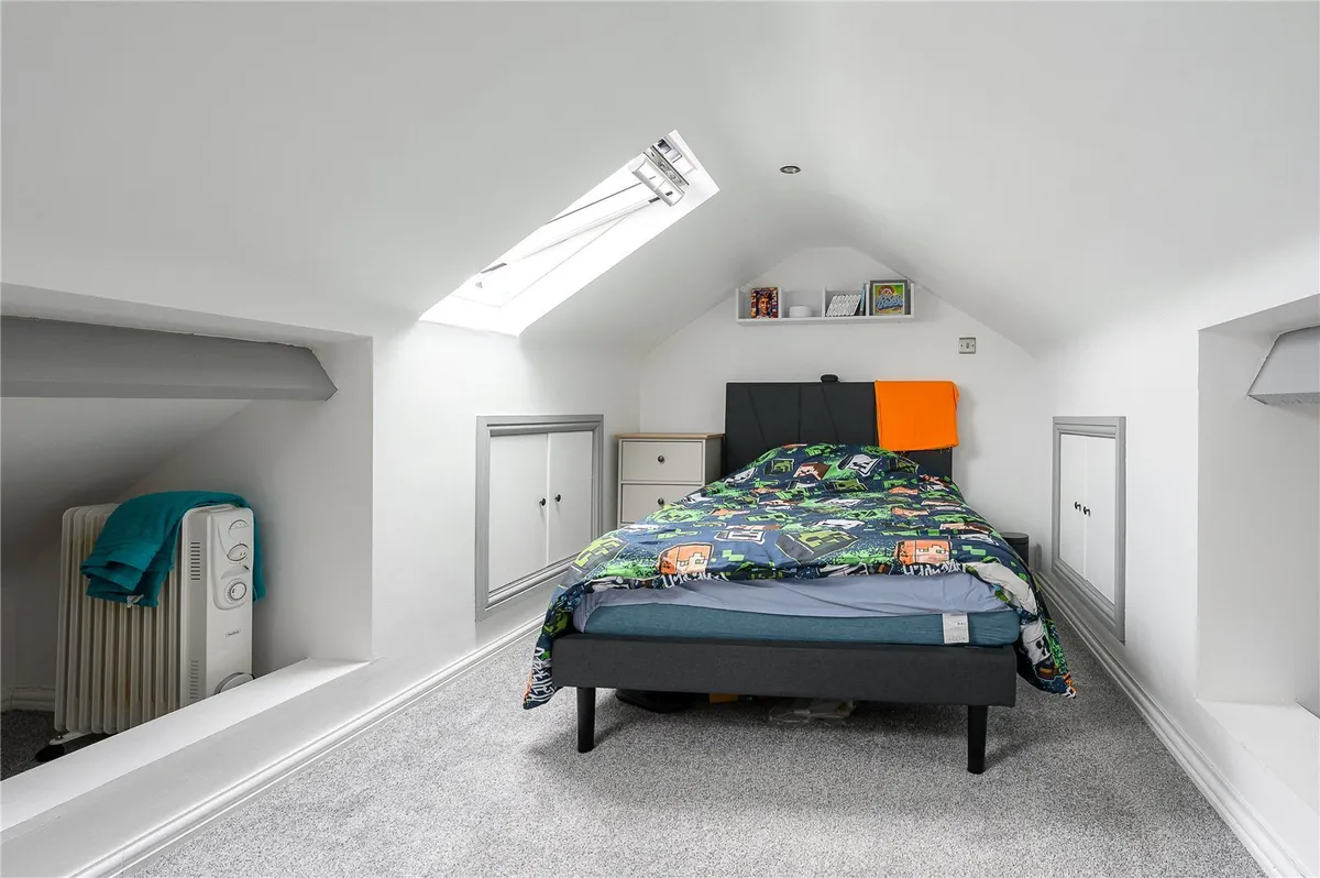 Brookhill Drive, Alwoodley, LS17