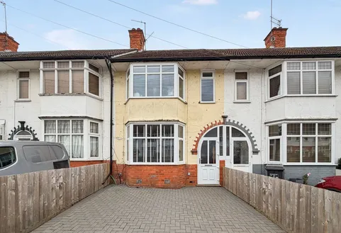 Highlands Avenue, Spinney Hill, Northampton, NN3