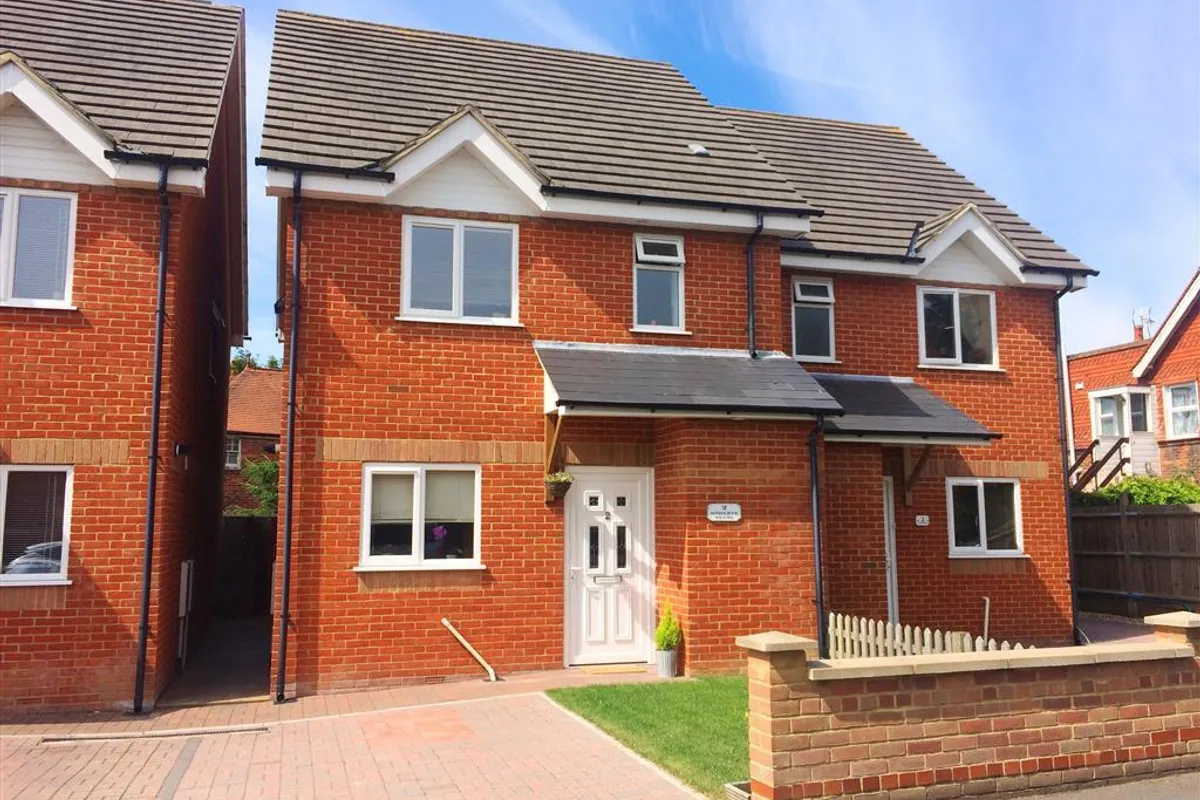 Collinswood Drive, ST. LEONARDS-ON-SEA