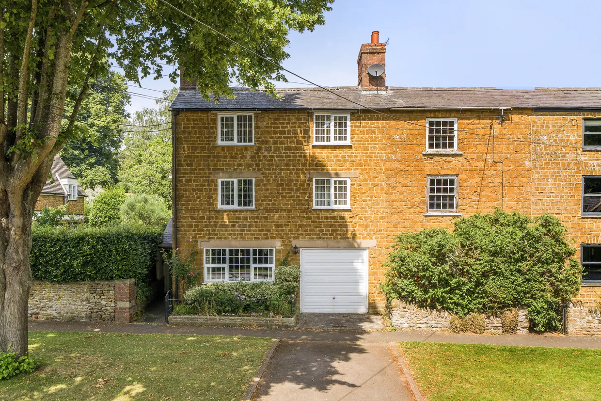 Castle Street, Deddington, OX15 photo 1