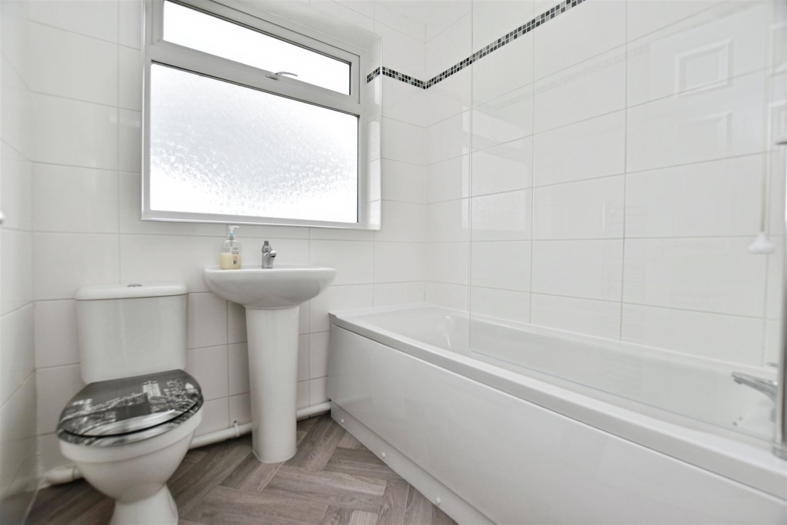 Lascelles Avenue, Withernsea Image 13