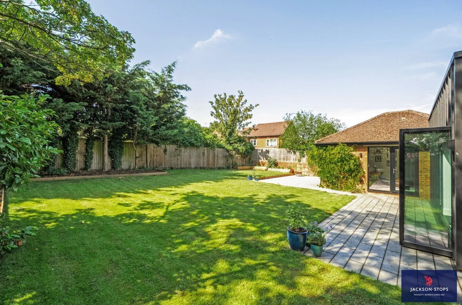 Southcott Village, Leighton Buzzard, LU7 photo 24