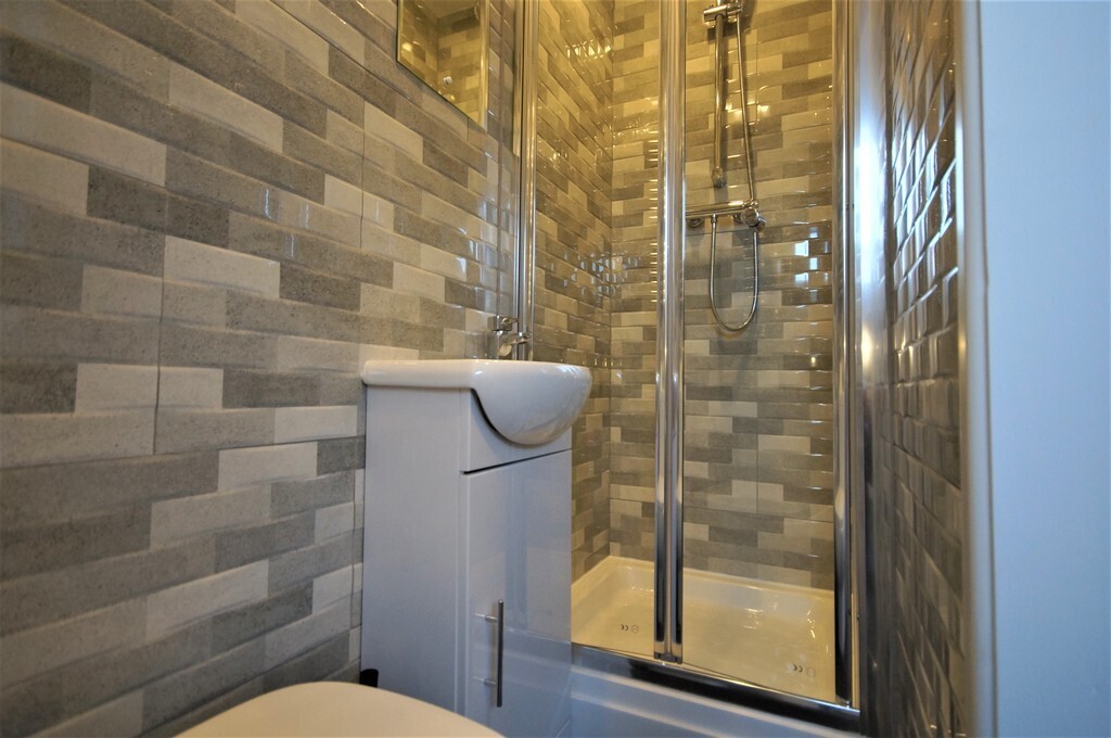 Room 5 of 5, Orwell Road, Coventry, CV1 2BB Image 3