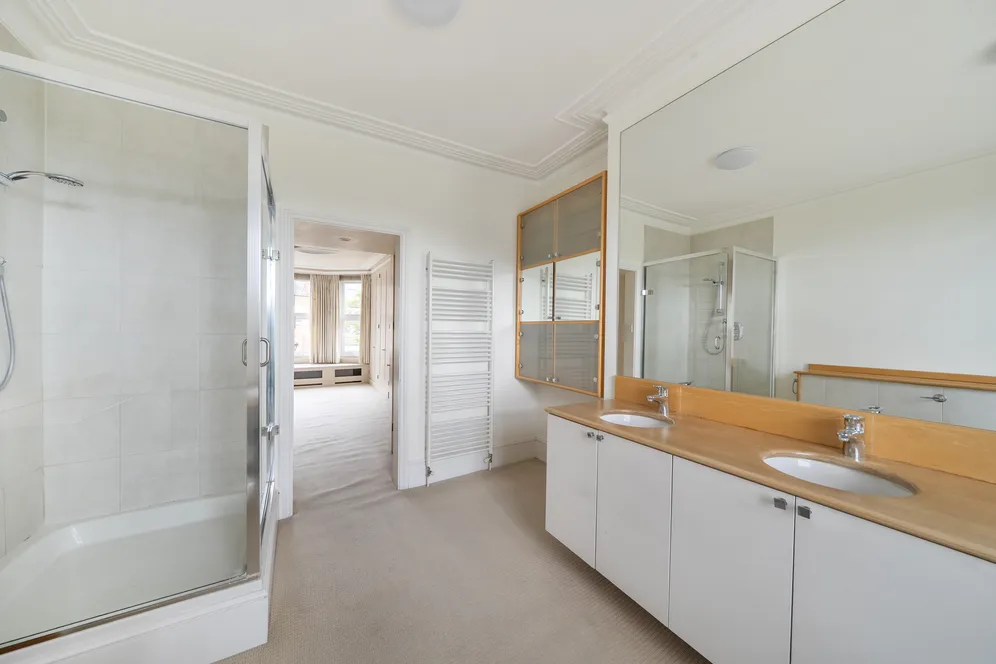 Muswell Avenue, London, N10 photo 21