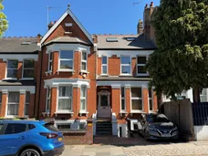 Muswell Avenue, London, N10 photo 25