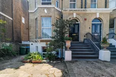 Vanbrugh Park, London, SE3 photo 8
