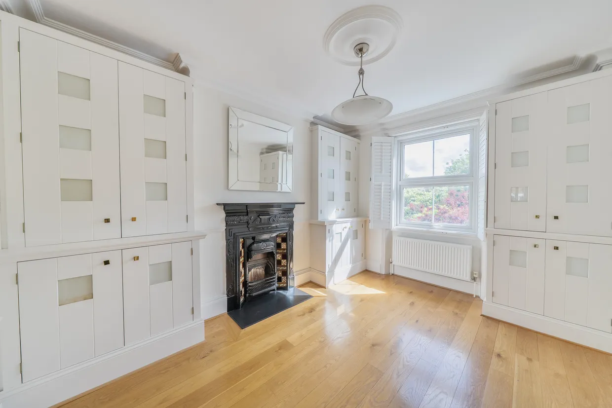 Muswell Avenue, London, N10 photo 28