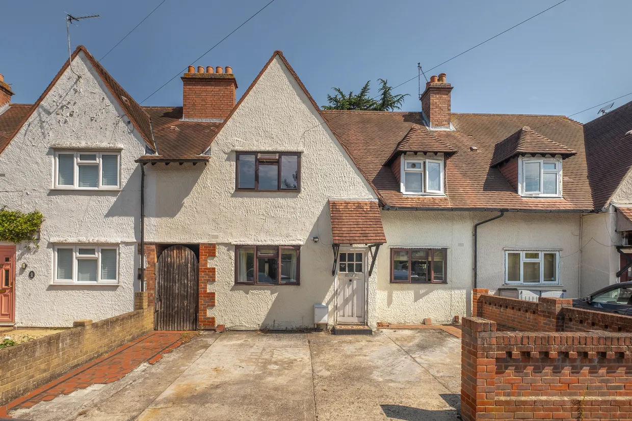Mays Road, Teddington, TW11 photo 1