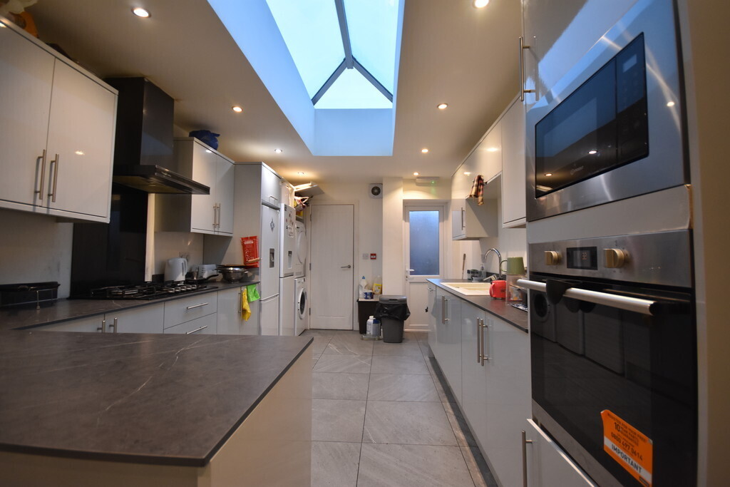 Room 5 of 5, Marlborough Road, Coventry Image 1