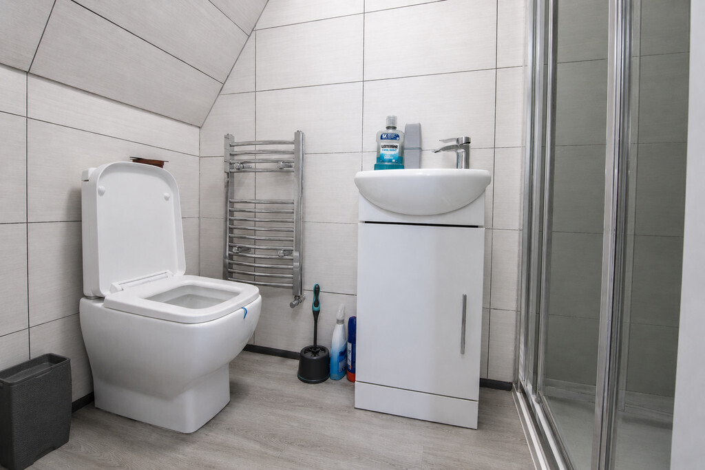 Room 5 of 5, Marlborough Road, Coventry Image 4