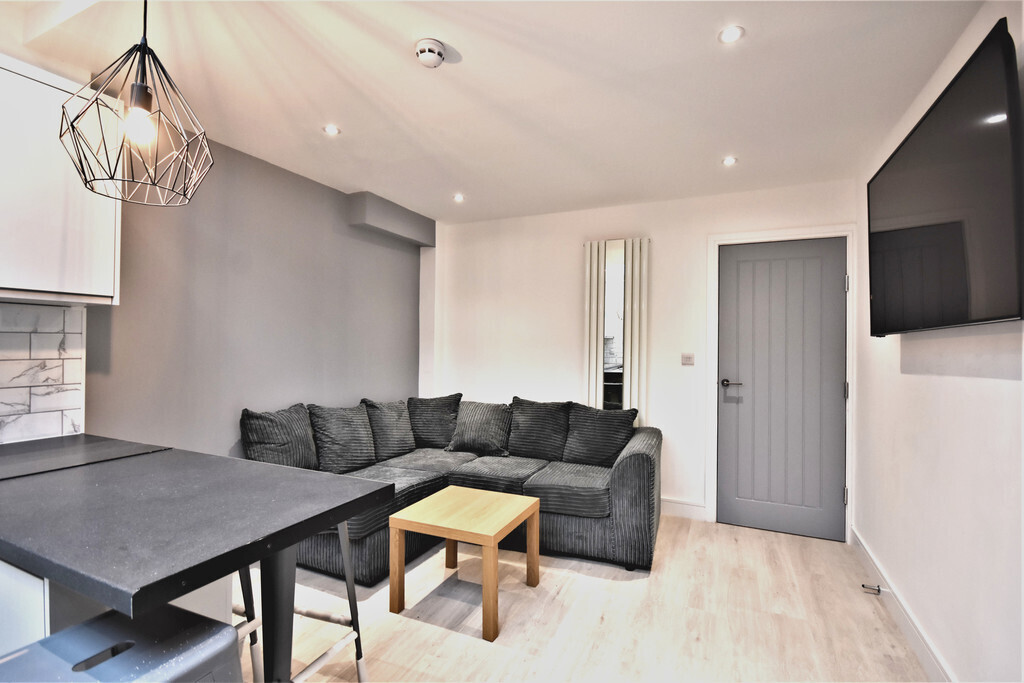 Room 1 of 5, Marlborough Road, Coventry, CV2 4EN Image 2