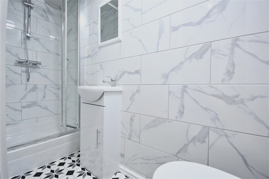 Room 1 of 5, Marlborough Road, Coventry, CV2 4EN Image 5