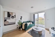 Lawrence Road, LONDON