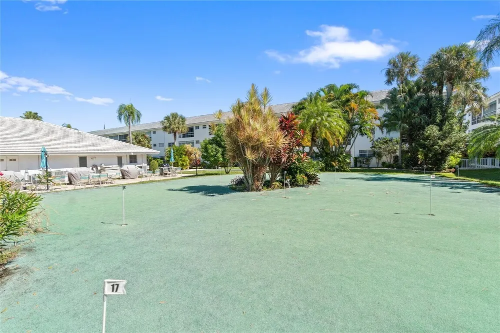 2050 NE 39th St, Lighthouse Point, FL 33064