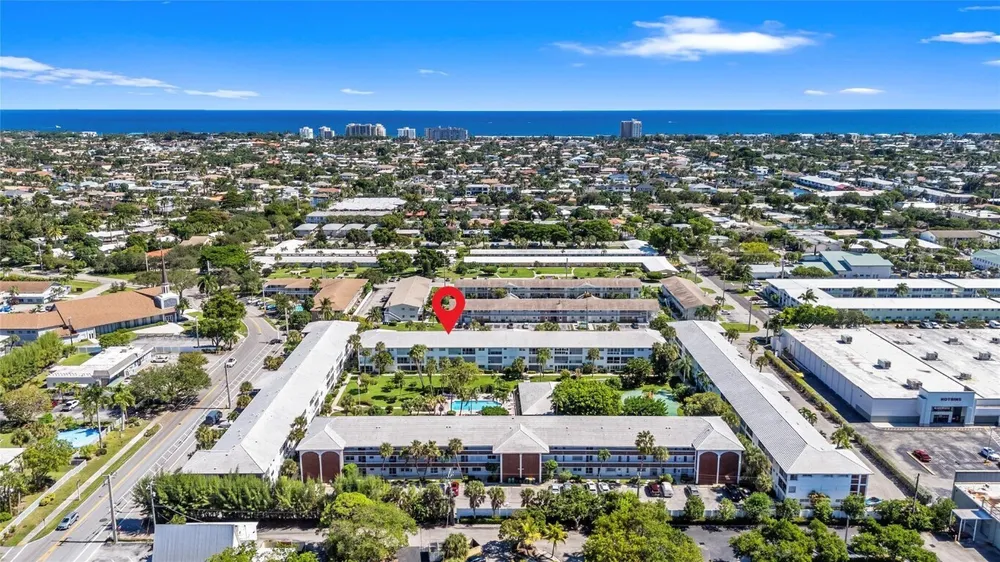 2050 NE 39th St, Lighthouse Point, FL 33064