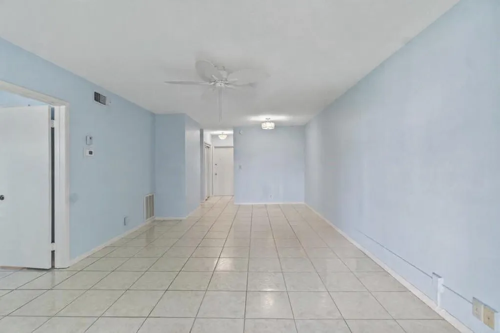 2050 NE 39th St, Lighthouse Point, FL 33064