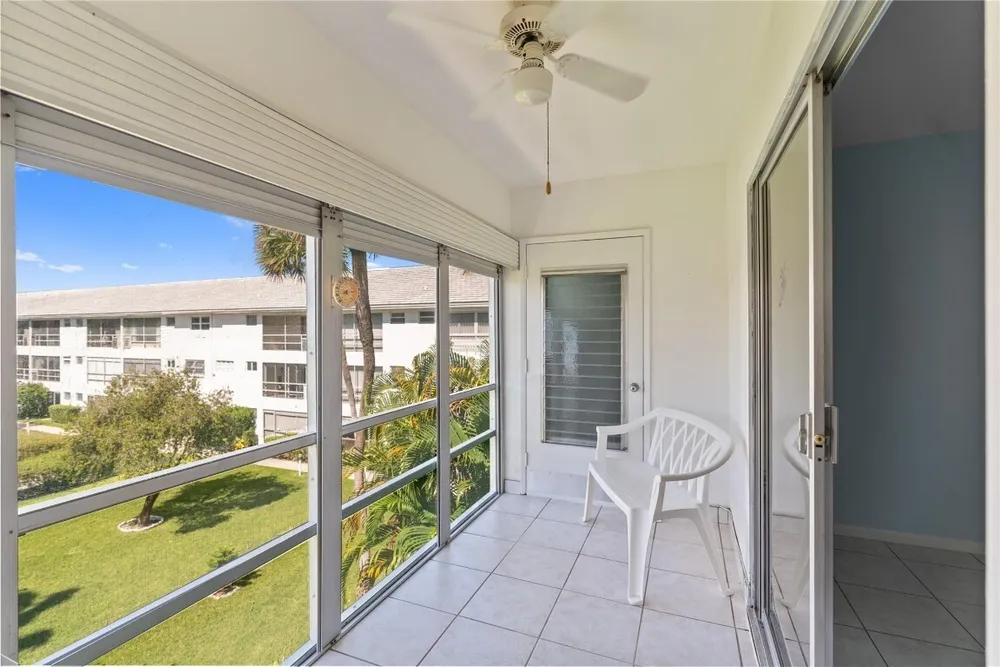 2050 NE 39th St, Lighthouse Point, FL 33064