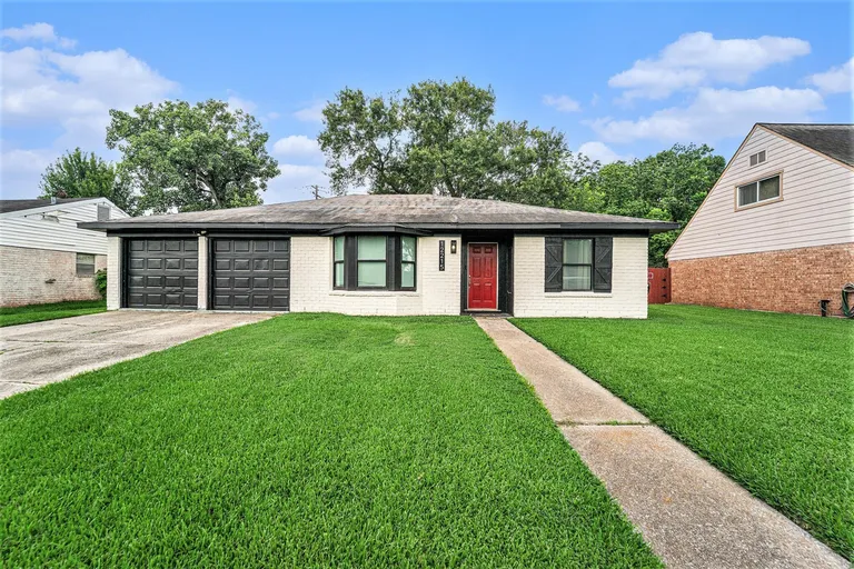 12215 Hillcroft St, Houston, TX 77035-4220