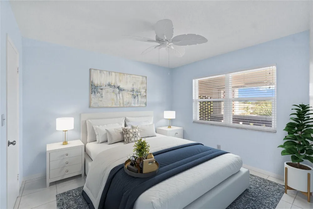 2050 NE 39th St, Lighthouse Point, FL 33064