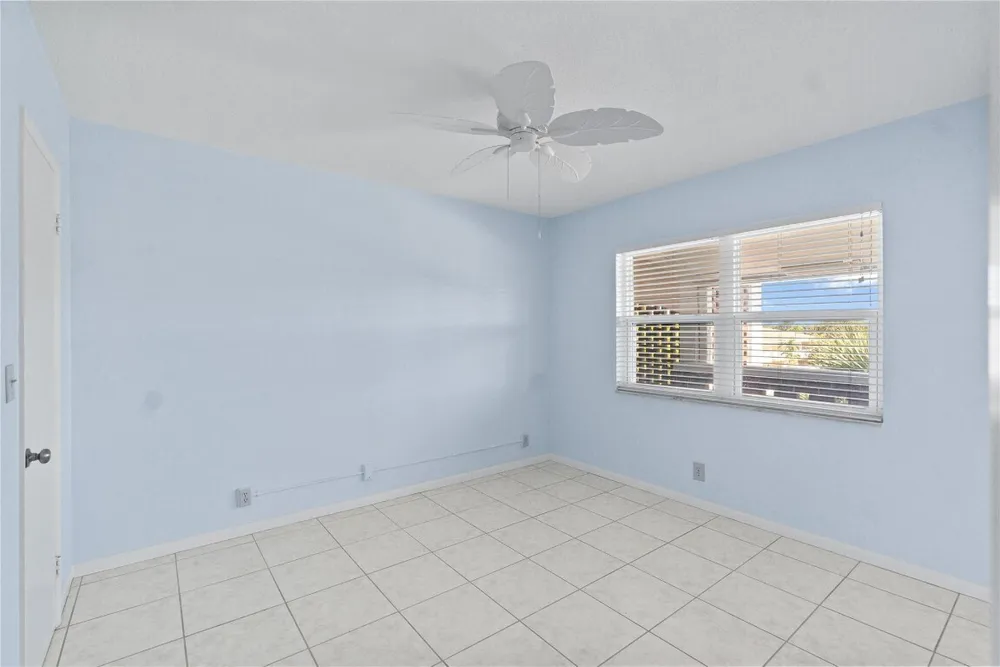 2050 NE 39th St, Lighthouse Point, FL 33064