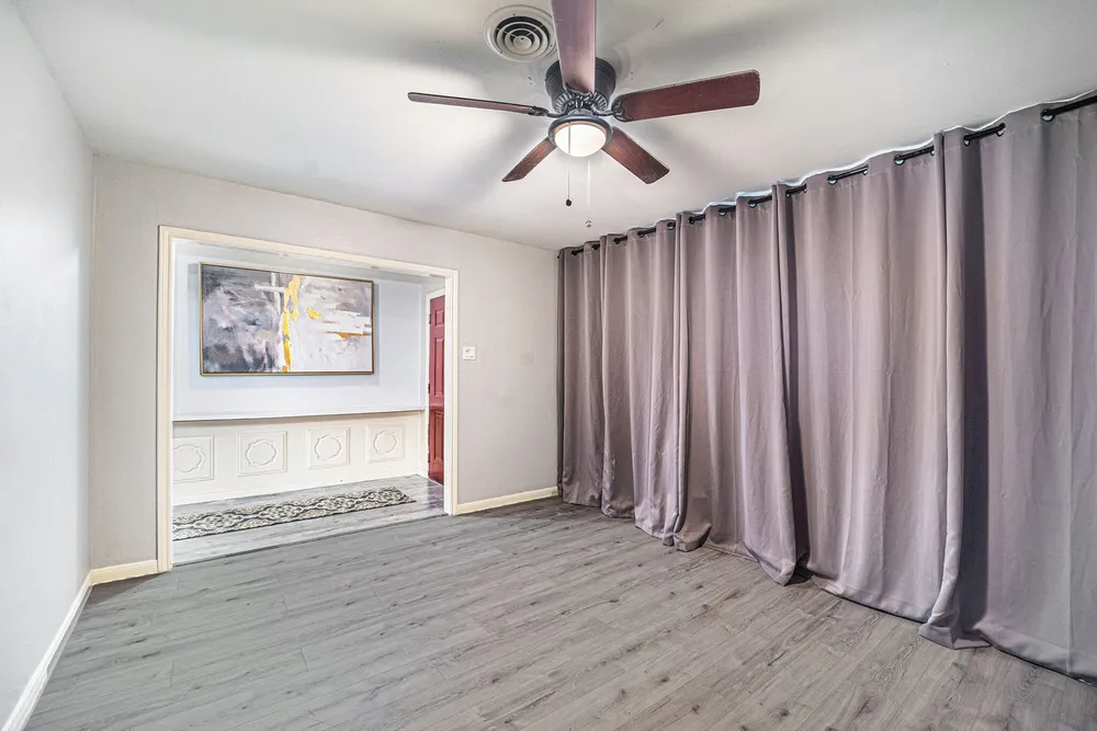 12215 Hillcroft St, Houston, TX 77035-4220