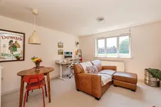 Frobisher Gardens, Chafford Hundred, Grays