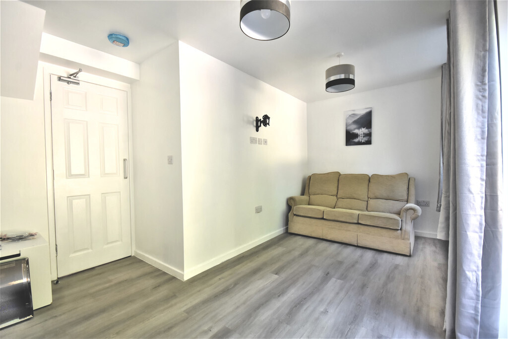Room 2 of 3, Dorchester Way, Coventry, CV2 2LU Image 3