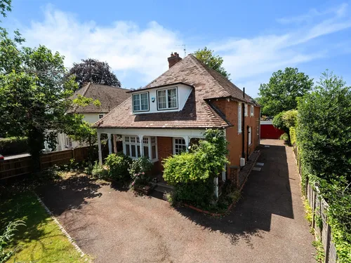 Ray Park Avenue, Maidenheadphoto