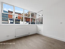 Seely Road, LONDON photo