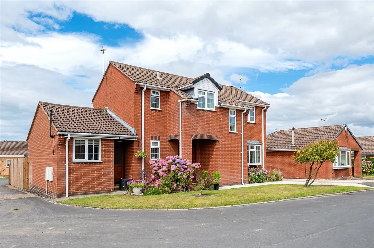 Rochester Wynd, Leeds, LS17