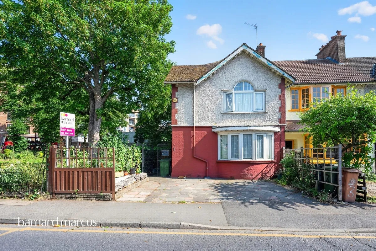 Bushey Road, Sutton
